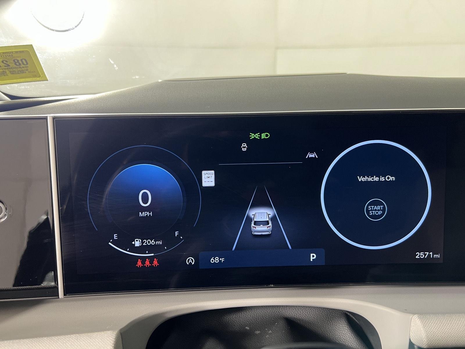 Used 2025 Phantom Black Hyundai Limited image 18