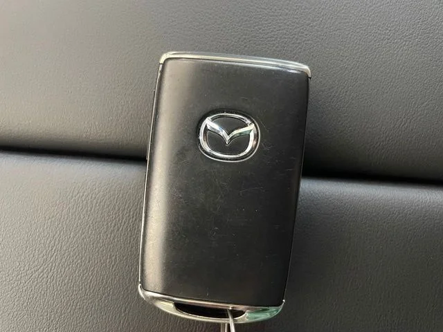 Used 2025 White Mazda 3.3 Turbo Premium image 32