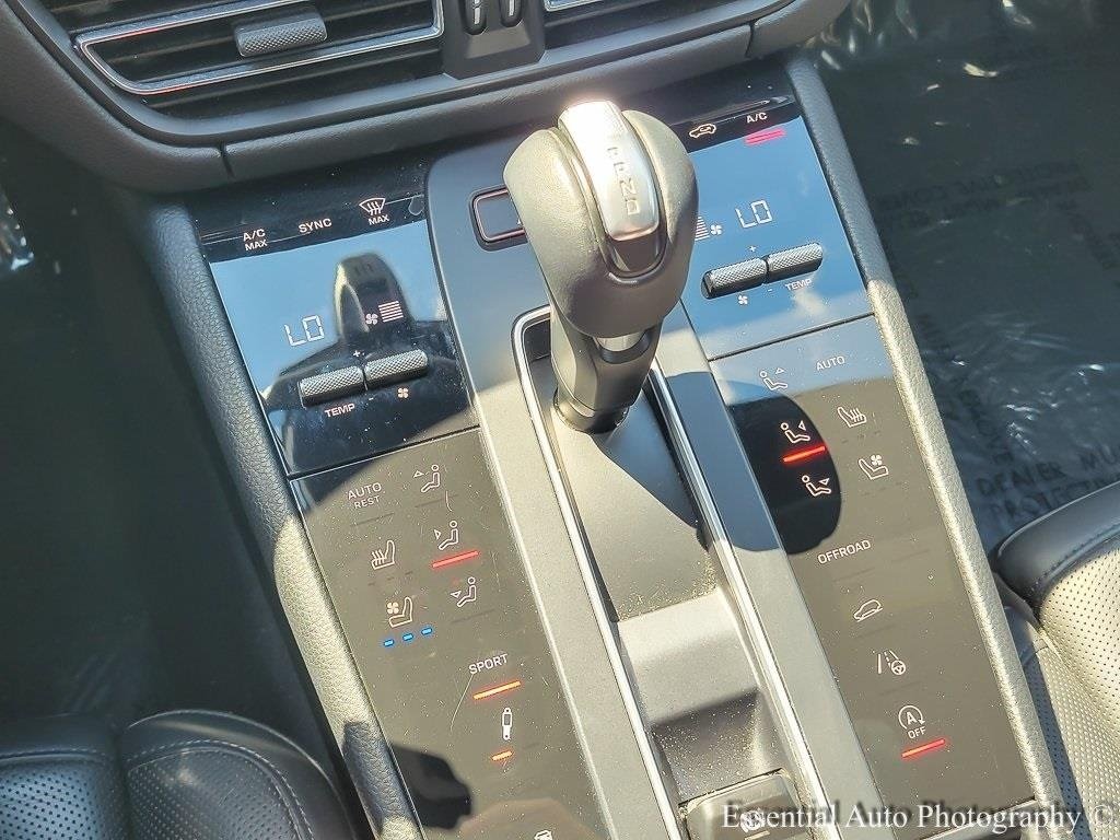 2022 PORSCHE MACAN - Image 14