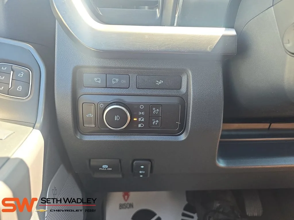 Used 2024 White Ford LARIAT image 26