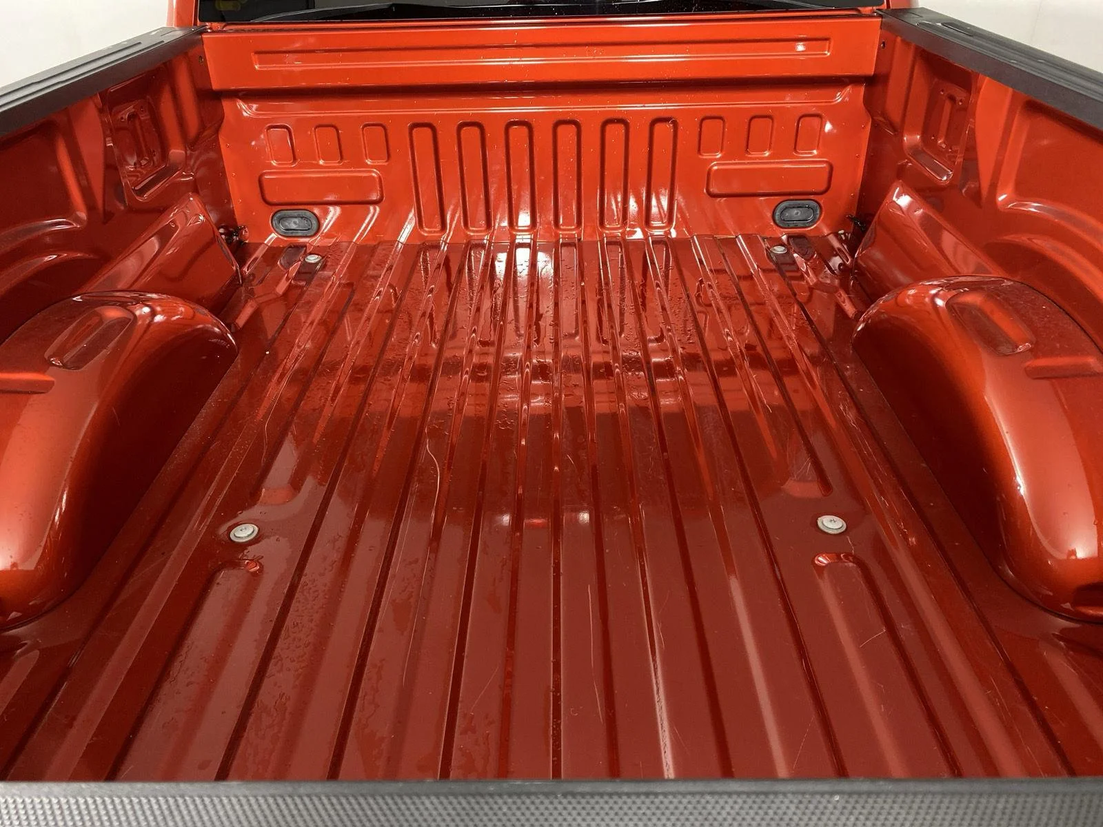 Used 2023 Hot Pepper Red Tinted Clearcoat Ford XLT image 26