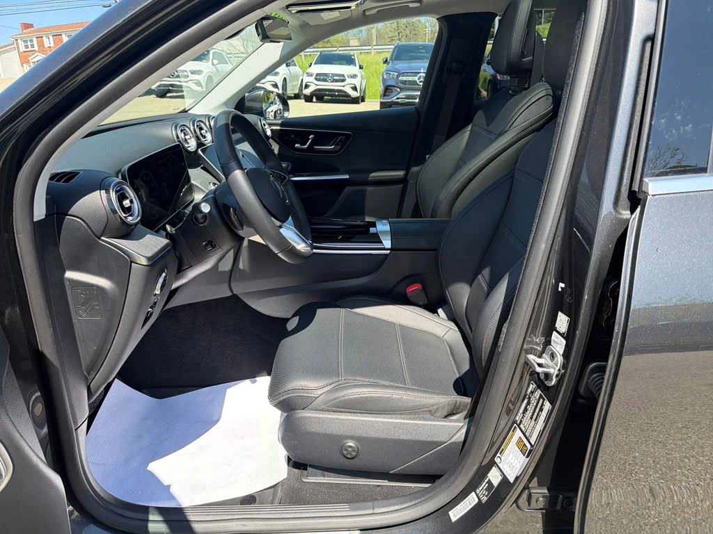 Used 2026 Gray Mercedes-Benz GLC 350e image 17