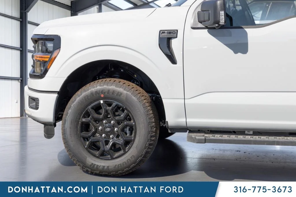 New 2026 Avalanche Ford XLT image 30