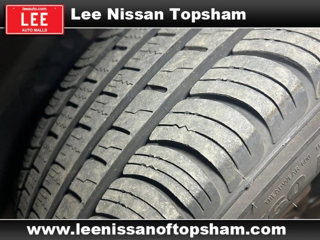 Used 2025 Scarlet Ember Tintcoat Nissan SV image 25