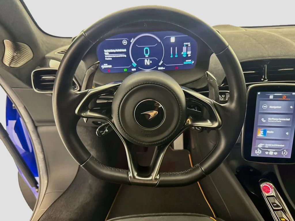 Used 2023 Blue McLaren  image 11
