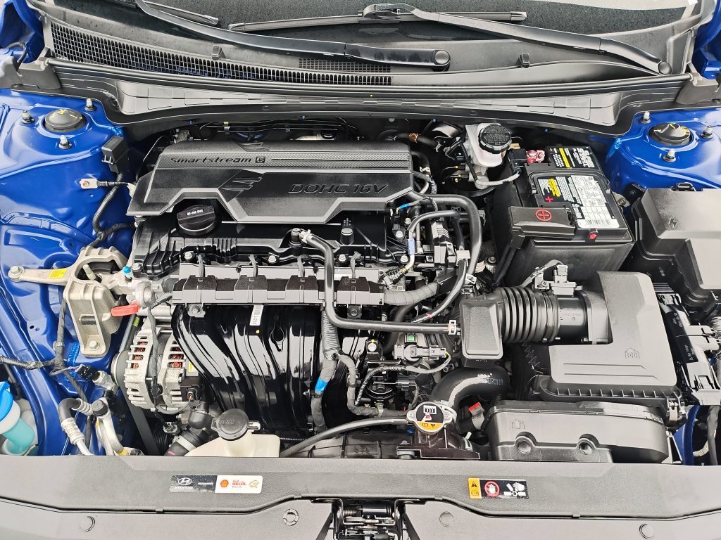 Used 2023 Blue Hyundai SEL image 24