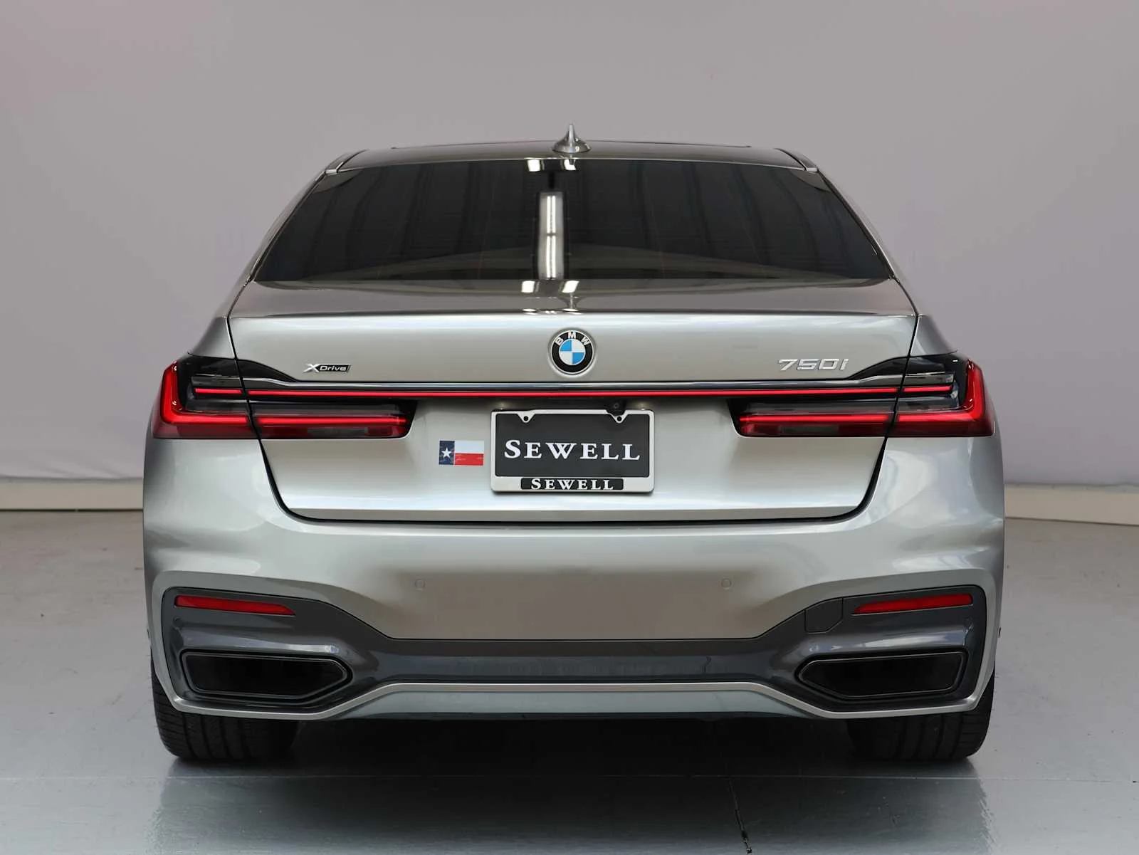 Certified Used 2022 Donington Gray Metallic BMW 750i xDrive image 8