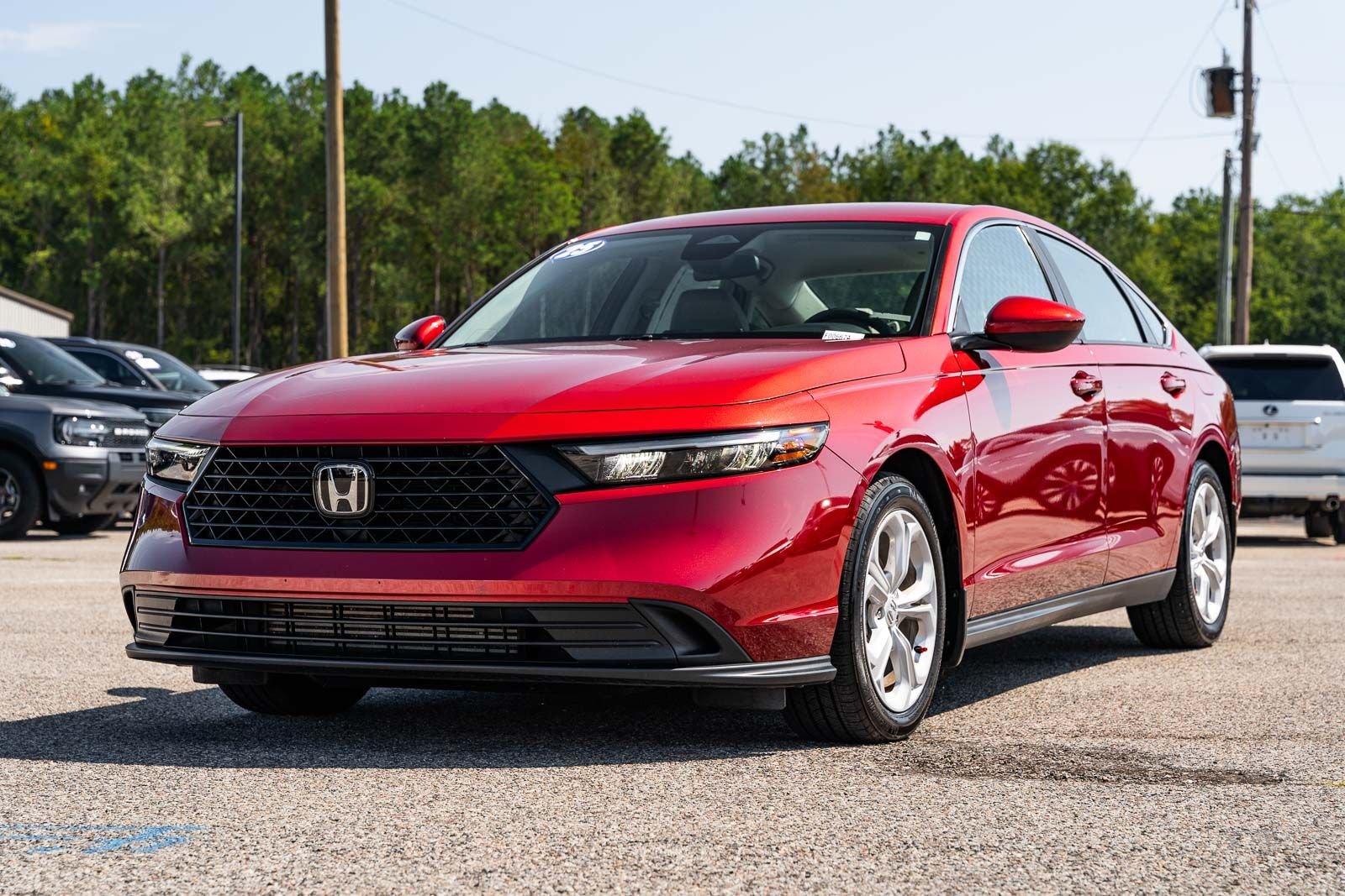 Certified Used 2025  Honda LX image 3