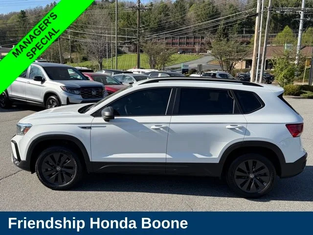Used 2022 White Volkswagen 1.5T S image 8