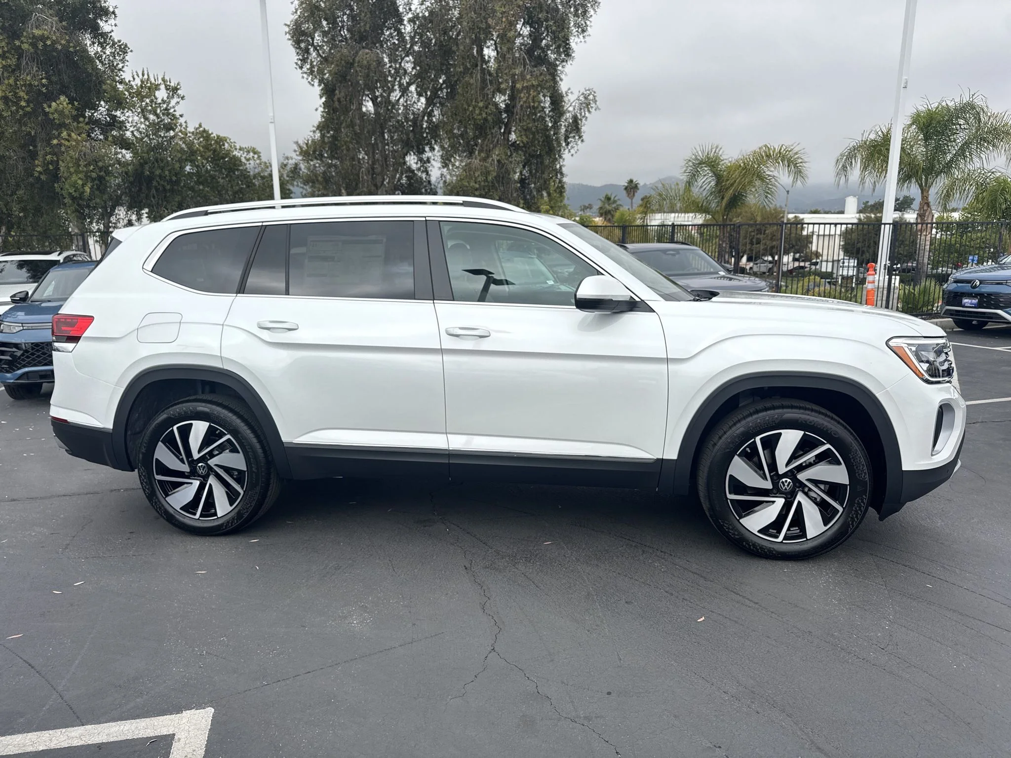 New 2026 Opal White Pearl Volkswagen 2.0T SEL image 10