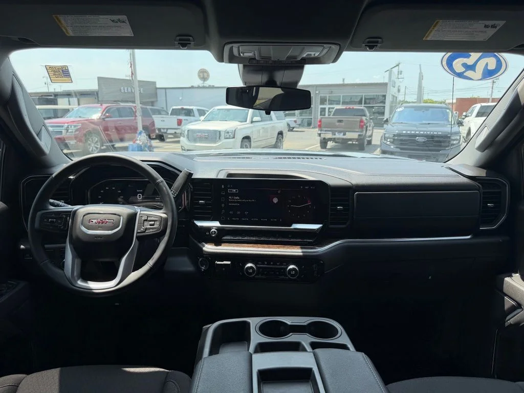 Used 2025 Silver GMC Elevation image 38