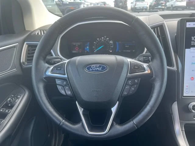 Used 2021 Red Ford SEL image 17