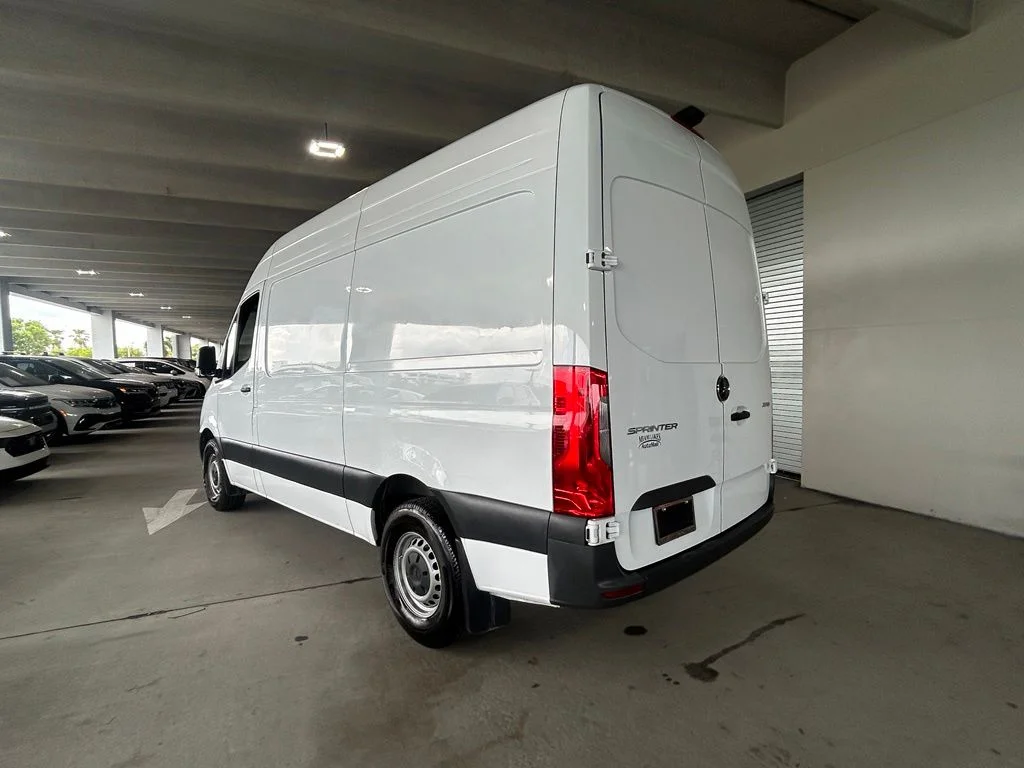Used 2025 White Mercedes-Benz Cargo 144 WB image 2
