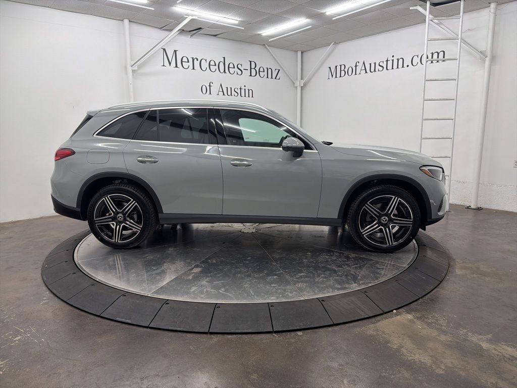 Used 2026 White Mercedes-Benz GLC 300 image 8