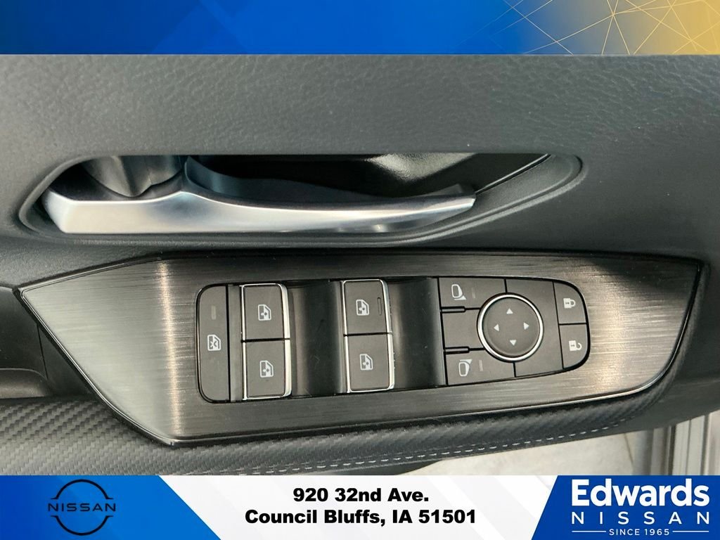Used 2026 Gray Nissan SR image 18