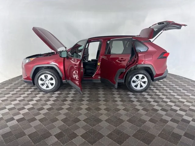 Used 2021 Red Toyota LE image 10