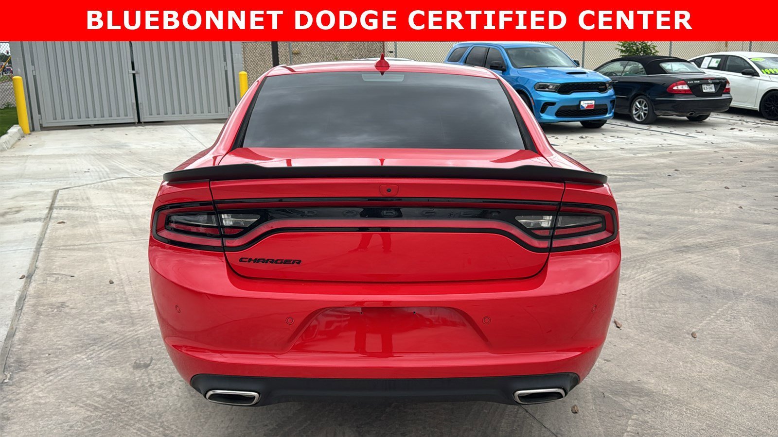 Used 2023 Torred Clearcoat Dodge SXT image 6