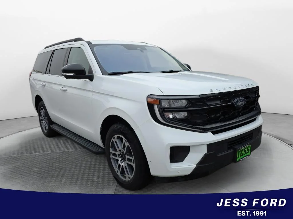 Used 2025 Oxford White Ford Active image 7