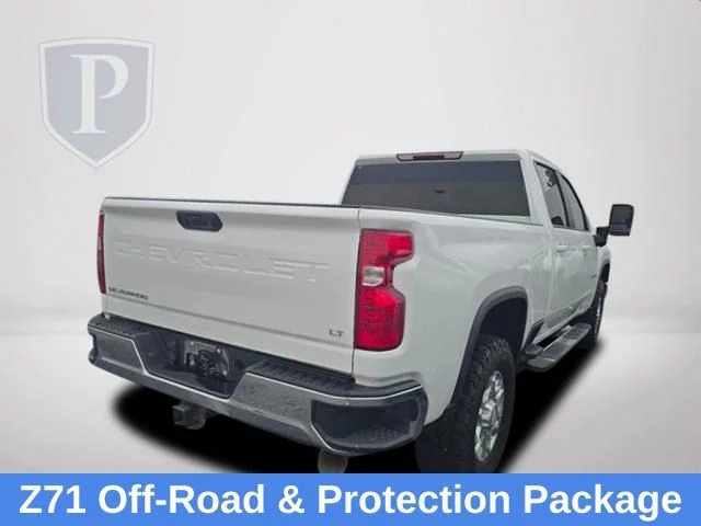 Used 2024 White Chevrolet LT image 5