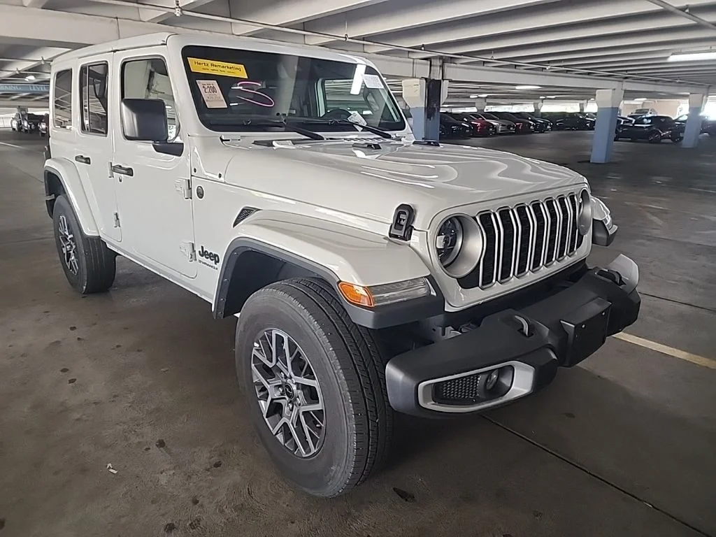 2025 Jeep Wrangler Sahara's photo