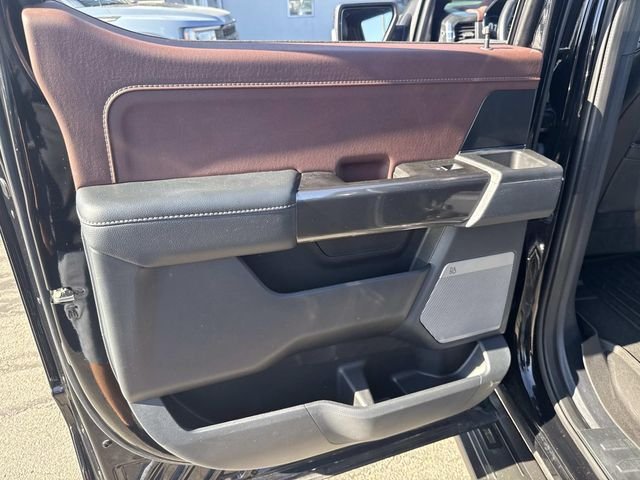 Used 2023 Agate Black Metallic Ford Lariat image 21