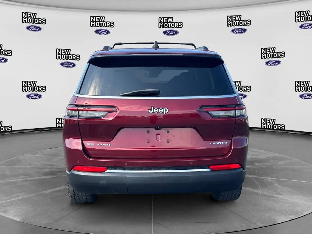 Used 2021 Velvet Jeep Limited image 4