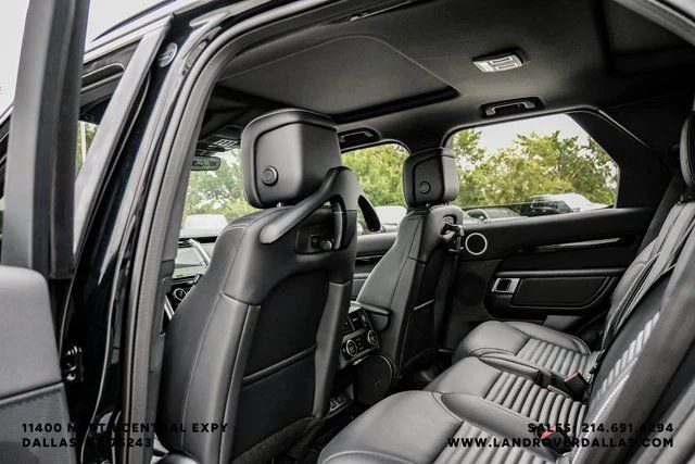 Used 2025 Santorini Black Metallic Land Rover S image 45