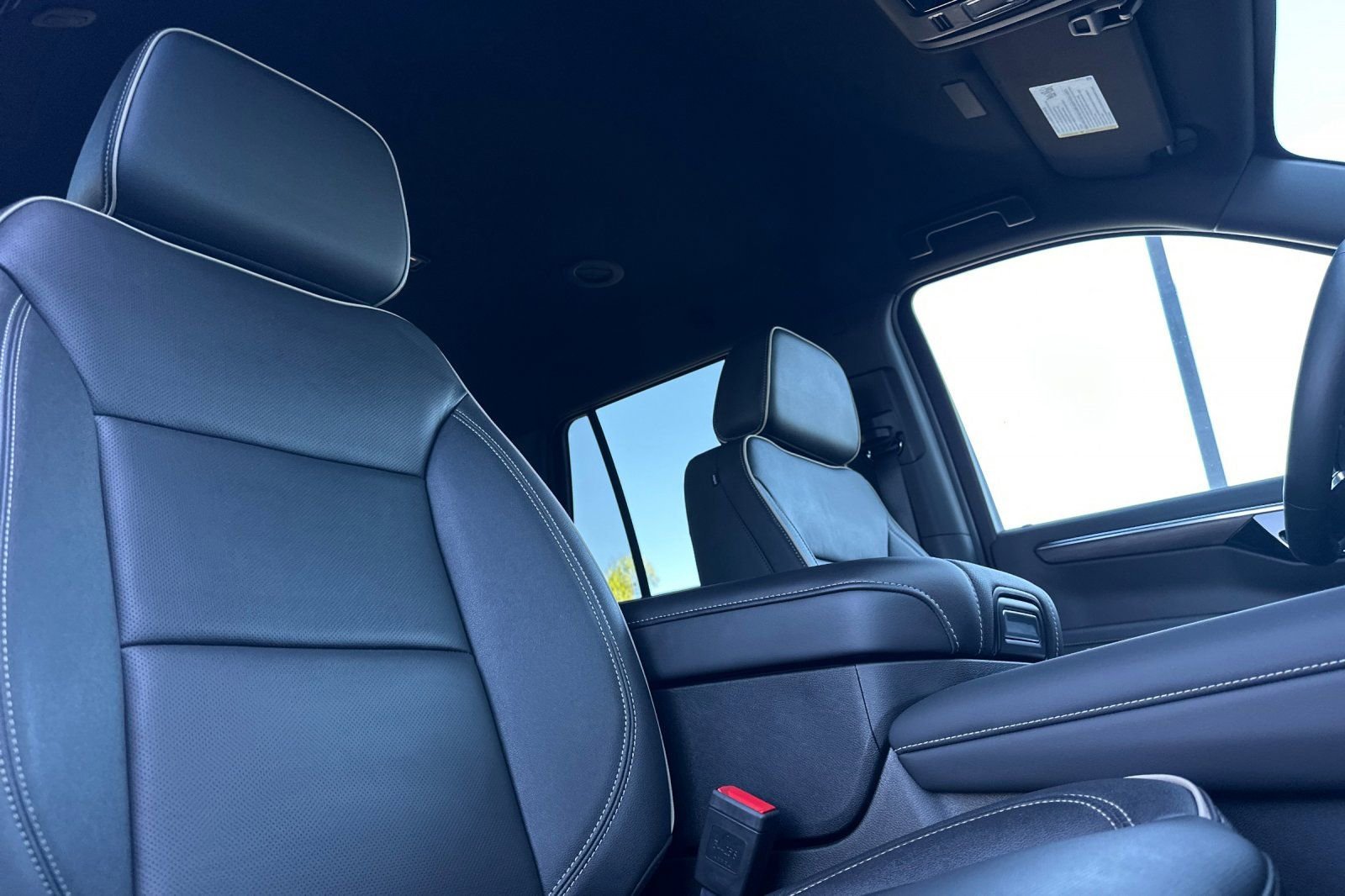 2026 Chevrolet Tahoe Premier - Photo 18