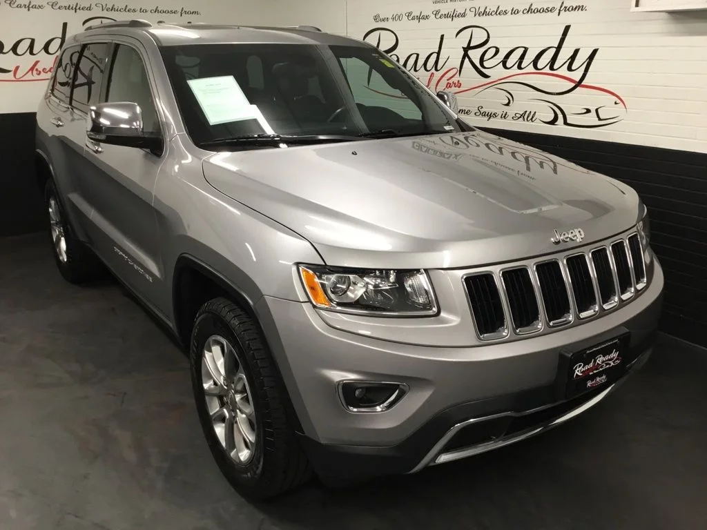 Used 2016 Silver Jeep Limited image 2
