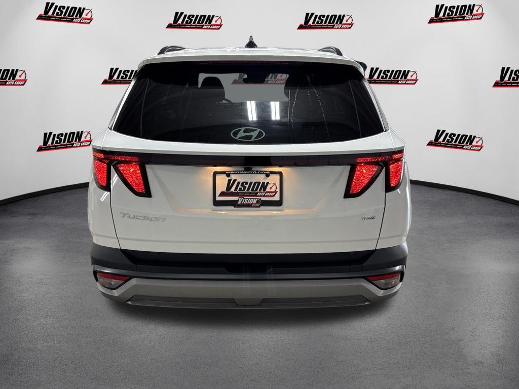 New 2026 White Hyundai SEL AWD image 6