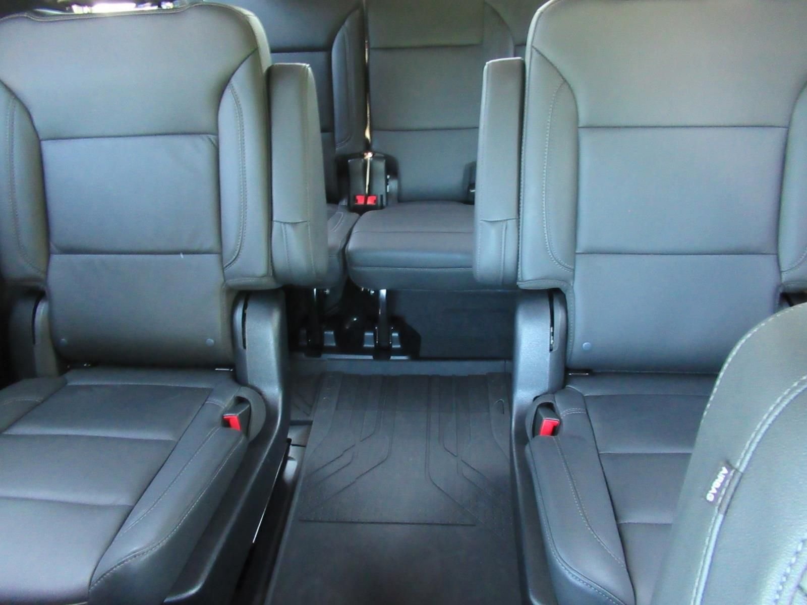 Used 2024 Gray Chevrolet Z71 image 26