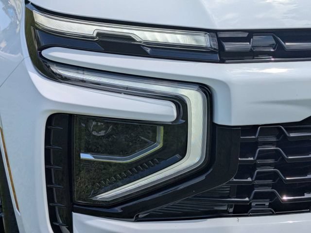 New 2026 Summit White Chevrolet LT image 9
