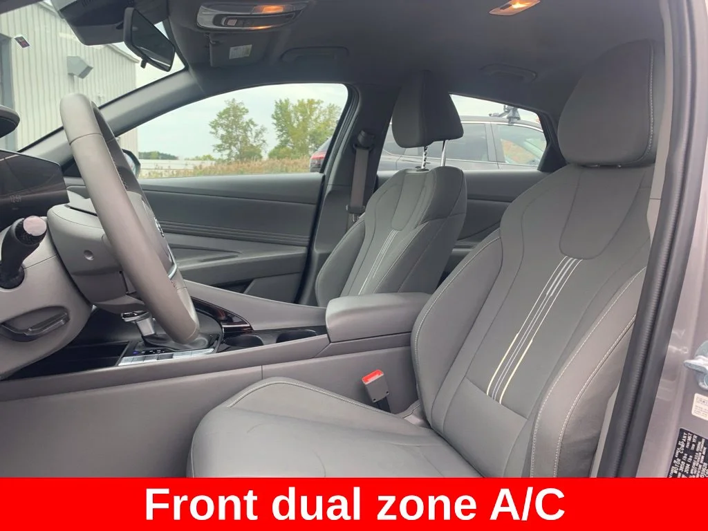 Used 2023 Silver Hyundai SEL image 8