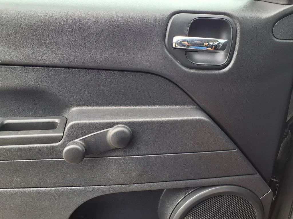 Used 2014 Gray Jeep Sport image 14