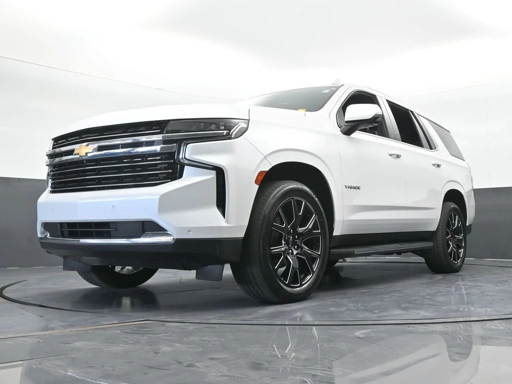 Used 2023 Iridescent Pearl Tricoat Chevrolet LT image 64