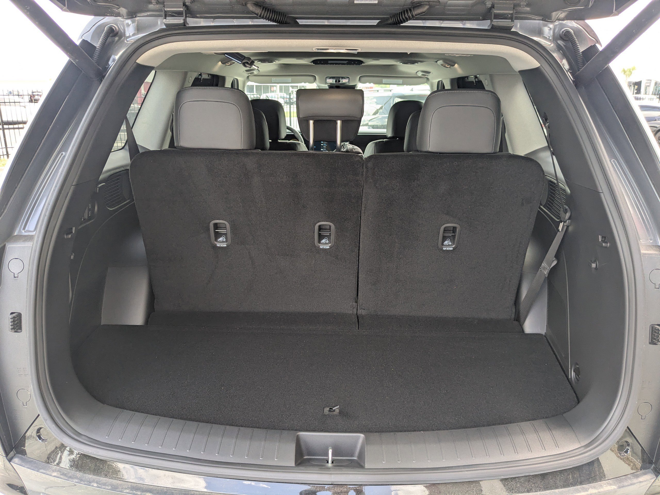 New 2026 Ecotronic Gray Pearl Hyundai Limited AWD image 14