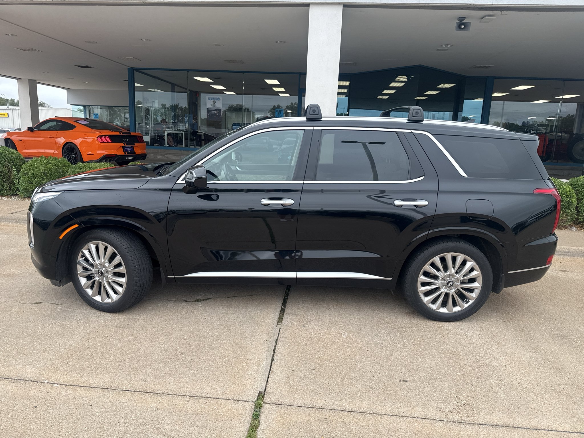 Used 2020 Becketts Black Hyundai Limited image 9