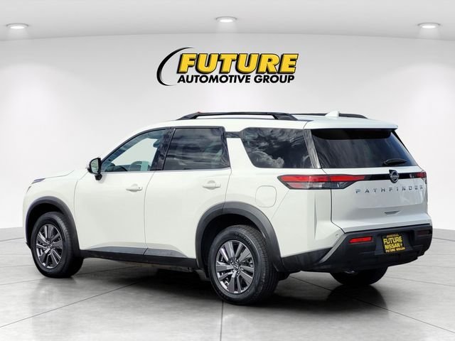 Used 2025 White Nissan SV image 7