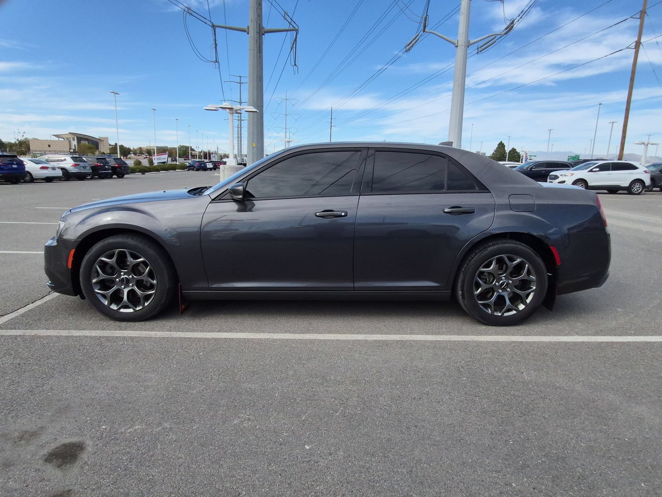 Used 2016 Granite Crystal Metallic Clearcoat Chrysler 300S image 7