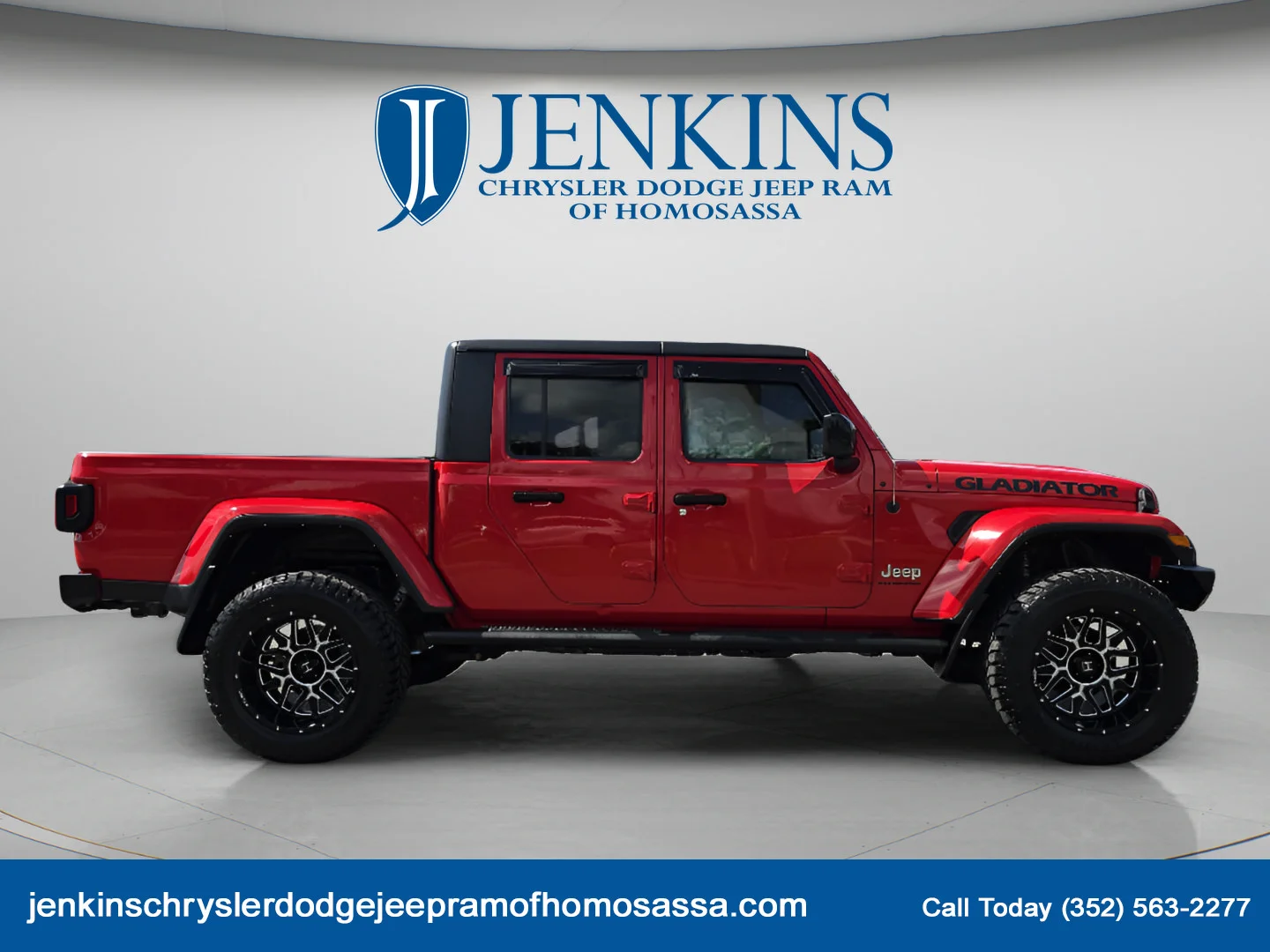 Used 2023 Firecracker Red Clearcoat Jeep Overland image 3