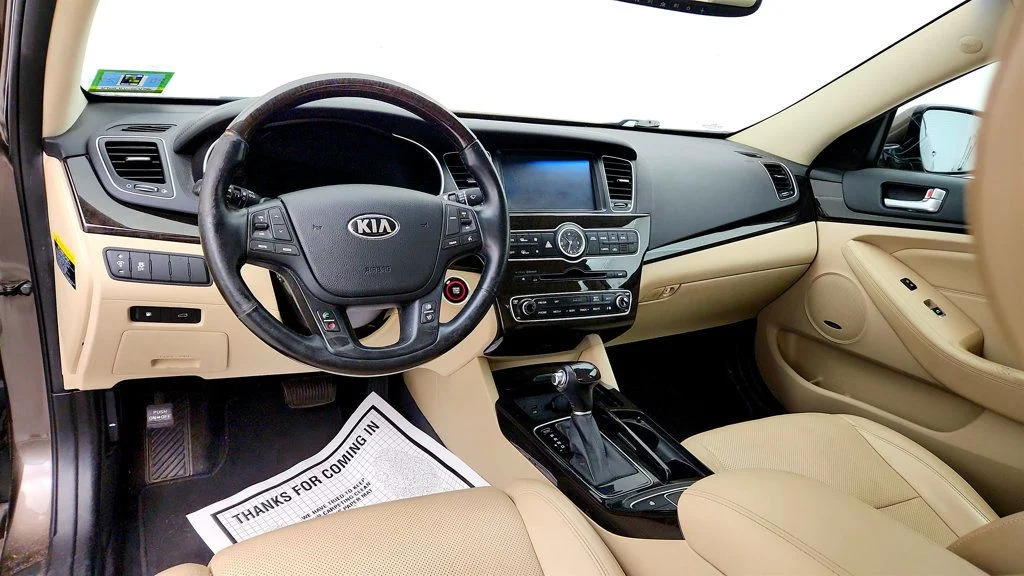Used 2014 Bronze Metallic Kia 4dr Sedan Limited image 12