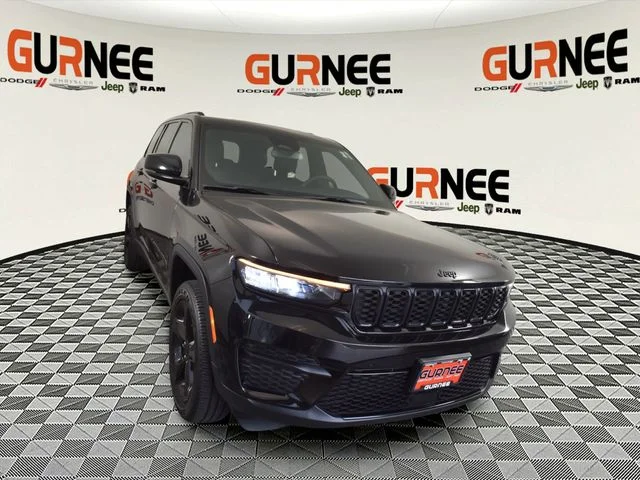 2023 Jeep Grand Cherokee Altitude - Photo 9