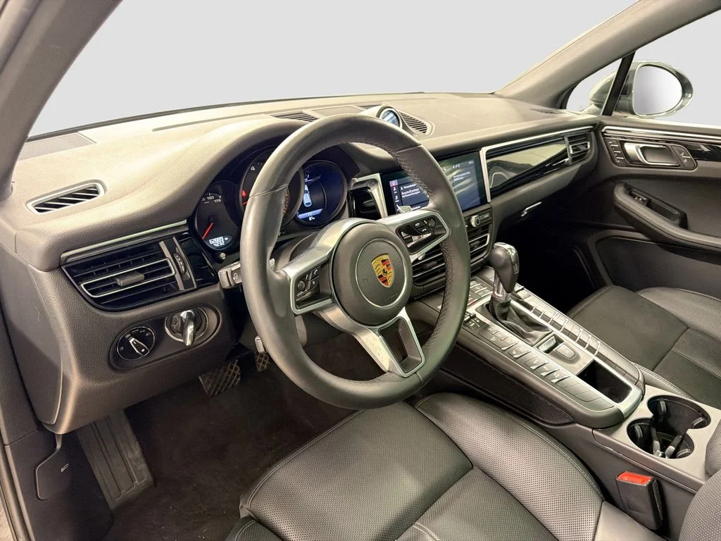 Certified Used 2020 Volcano Grey Metallic Porsche  image 4
