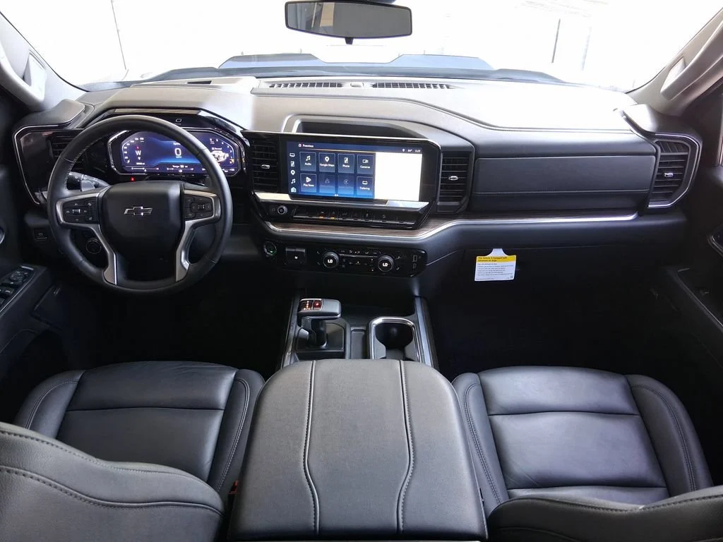 Used 2025 Sterling Gray Metallic Chevrolet LT Trail Boss image 10