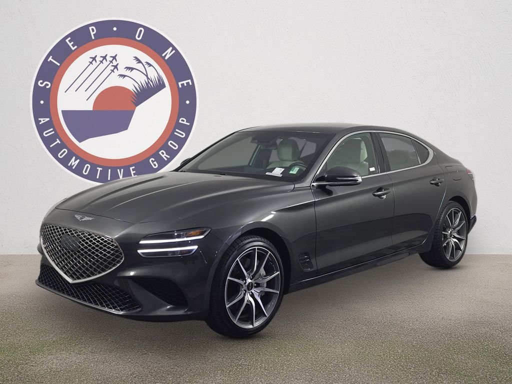 2025 Genesis G70 2.5T Standard's photo