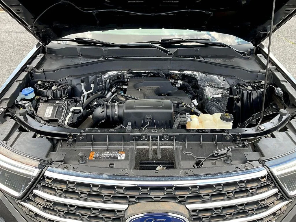 Certified Used 2020 Black Ford XLT image 31
