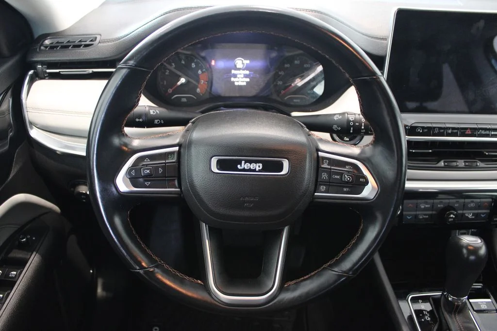 Used 2022 Gray Jeep Limited image 24