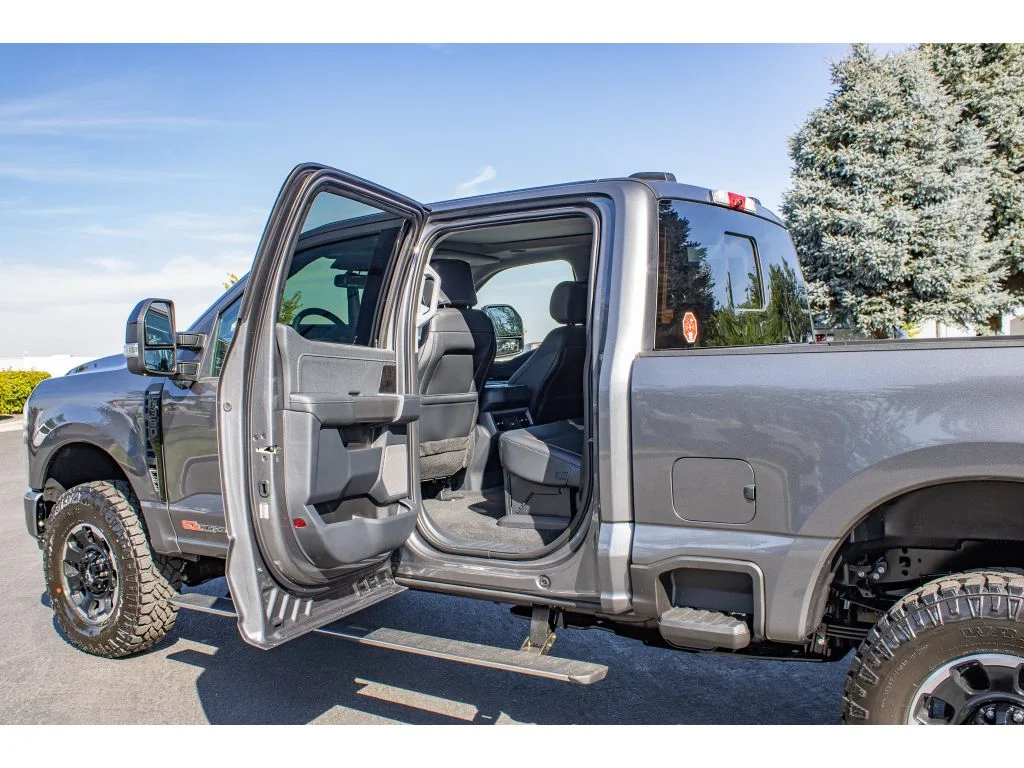 New 2026 Carbonized Gray Metallic Ford F-350® Lariat® image 15