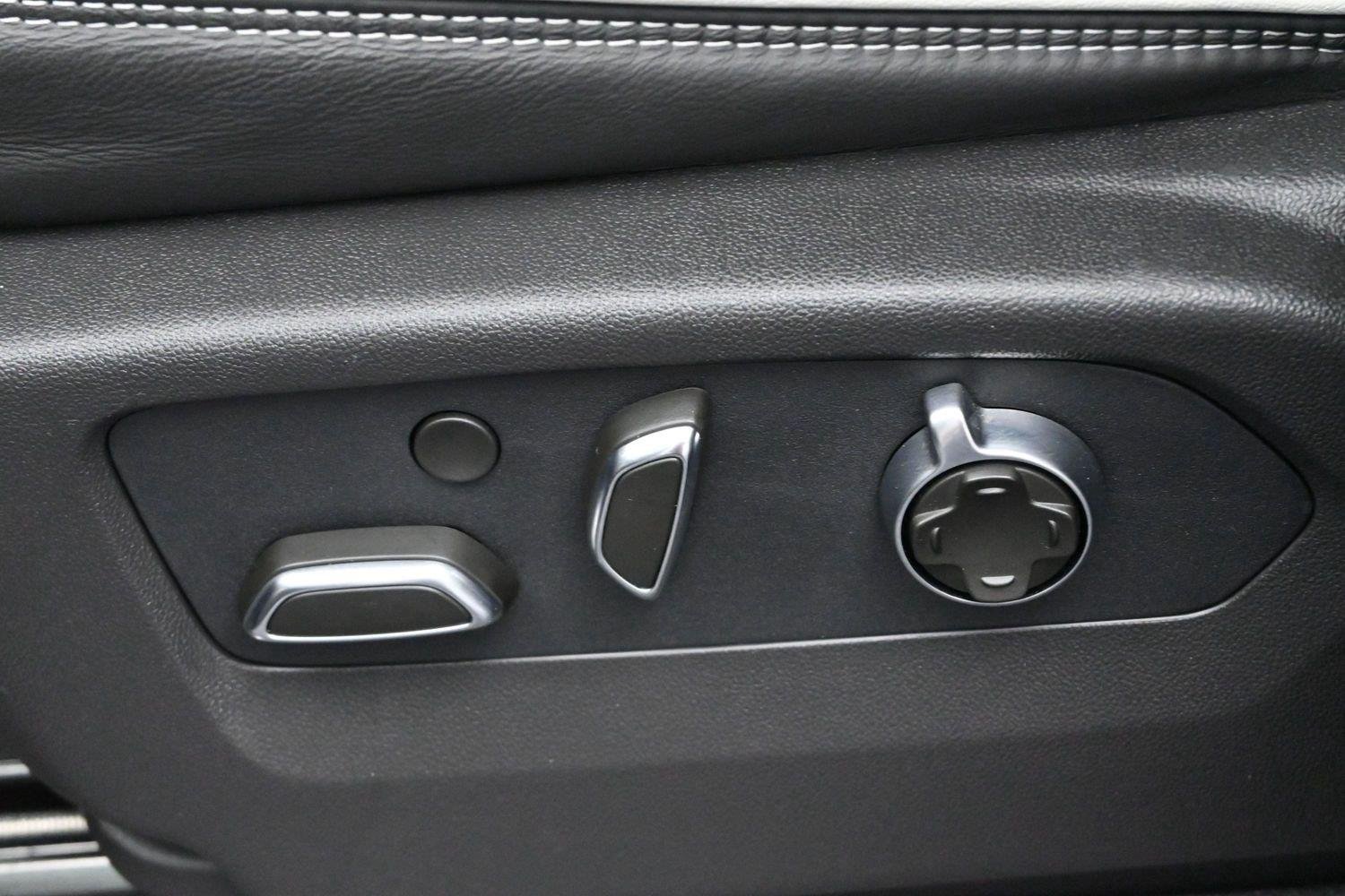 Used 2026 Onyx Black GMC AT4X image 14