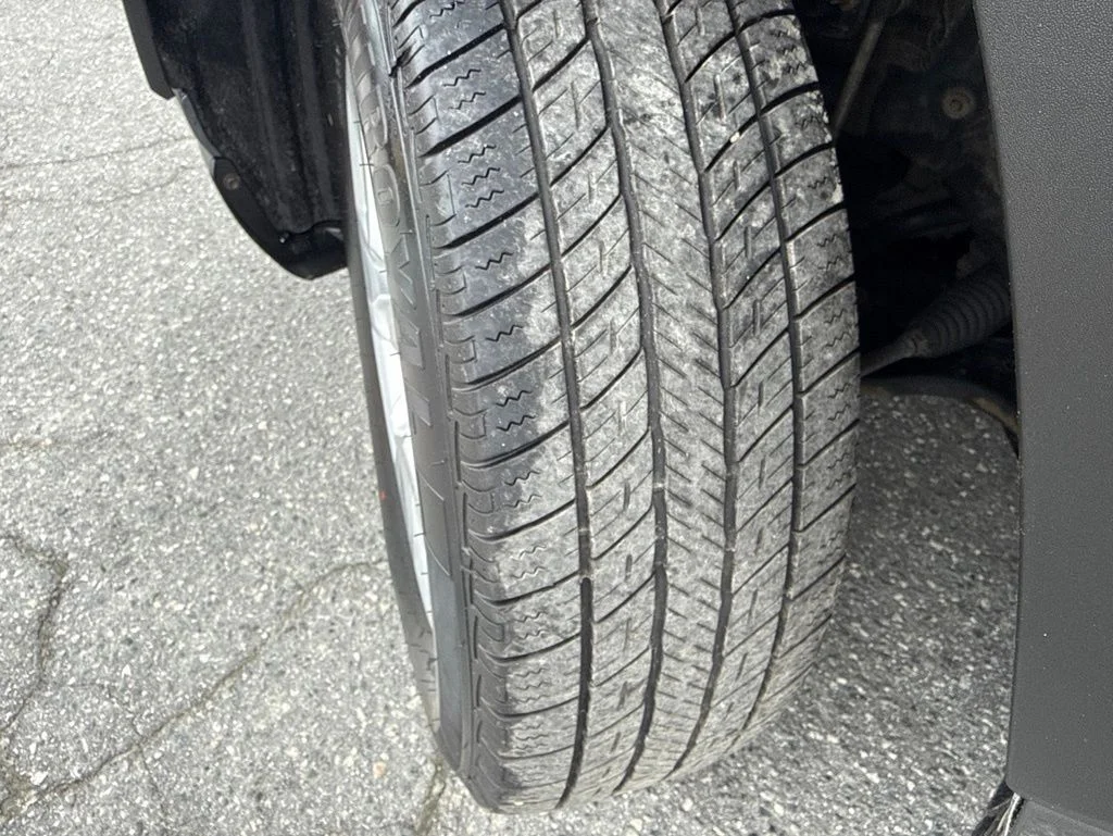 Used 2019 Gray Toyota XLE image 33